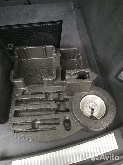 Вставка органайзер для tuareg cr