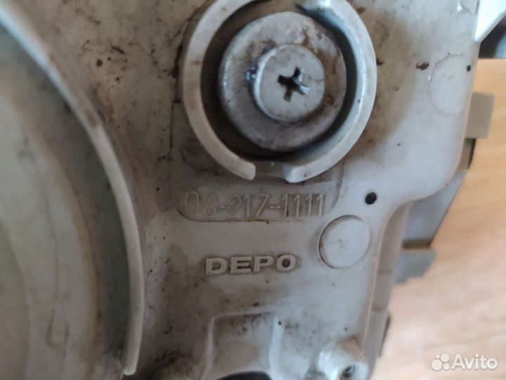 Фара Honda Civic Opel Zafira A правая