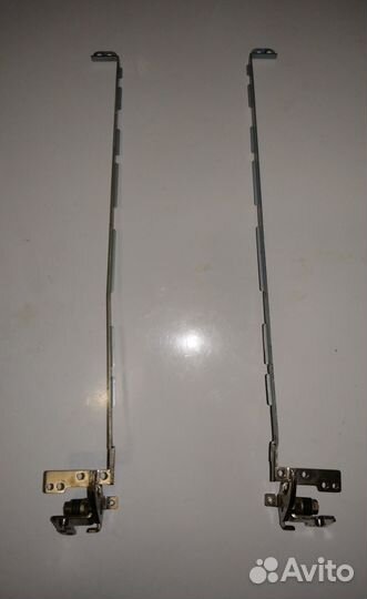 Петли крепления матрицы Acer Aspire 5739G