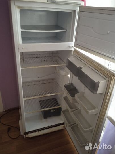 Холодильник бу atlant mxm260