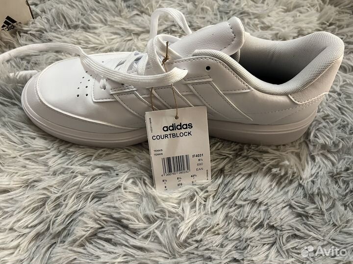 Оригинальные кроссовки adidas