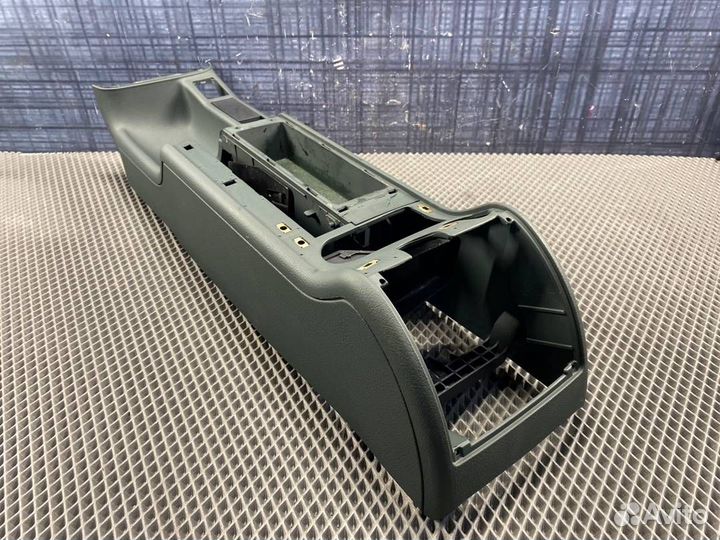 Консоль между сидений Audi Allroad C5 ARE 2002