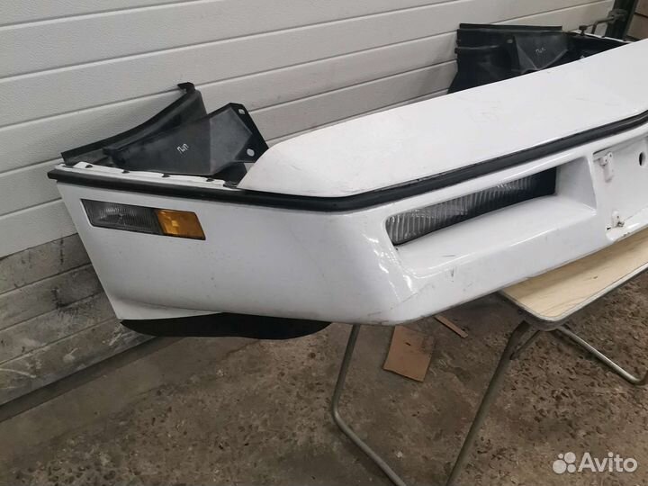Бампер передний Chevrolet Corvette C4
