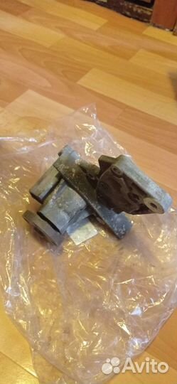 Водяной насос Ford Focus 3