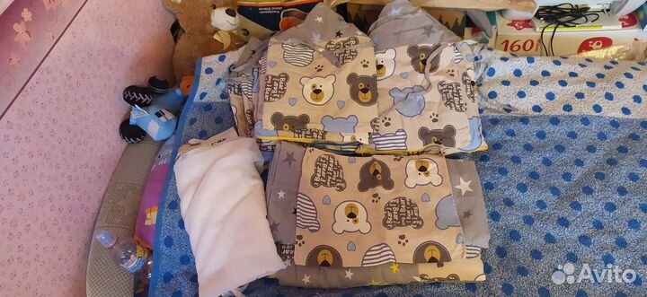 Комплект в детскую кроватку с бортиками