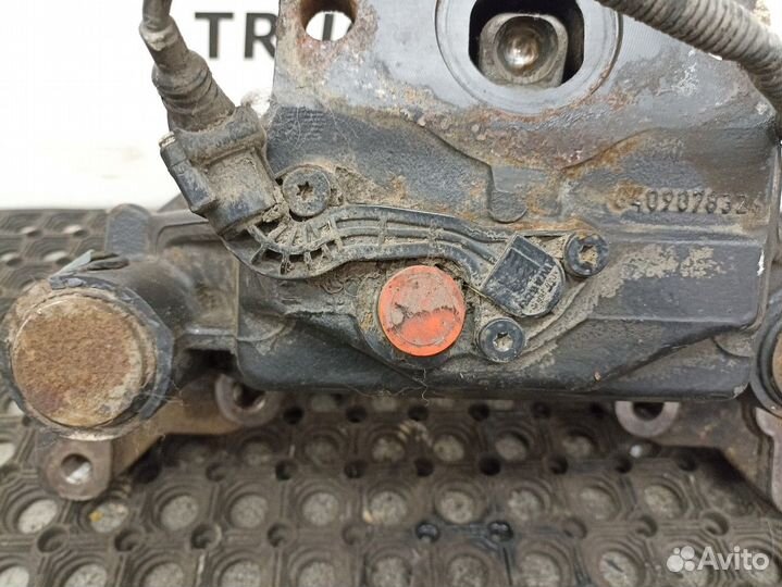 81508046510 Суппорт передний правый