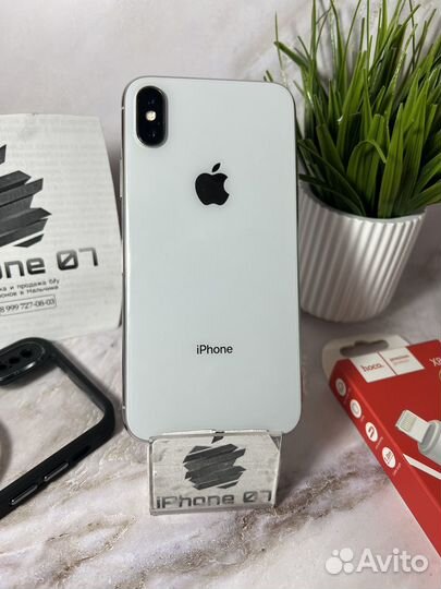 iPhone X, 64 ГБ