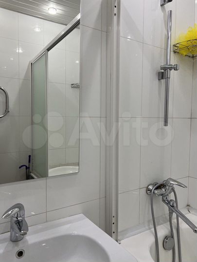 3-к. квартира, 80 м², 2/5 эт.