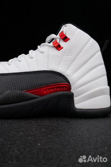 Jordan 12 Retro Taxi Flip CT8013-162 46EUR / 30CM