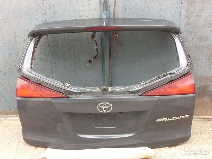 Крышка багажника на Toyota caldina zzt 240, 241