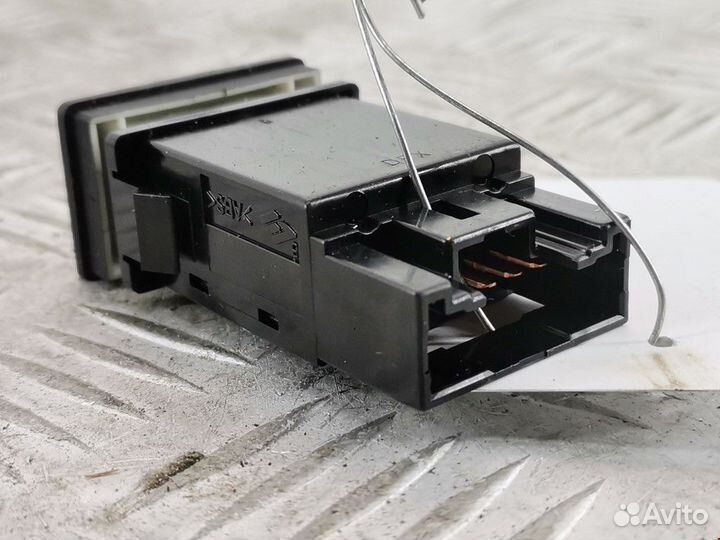 Кнопка противотуманных фар Hyundai Matrix рест