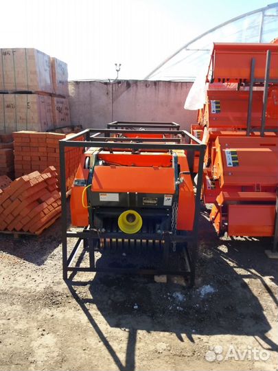 Пресс-подборщик УРАЛЕЦ 850, 2023