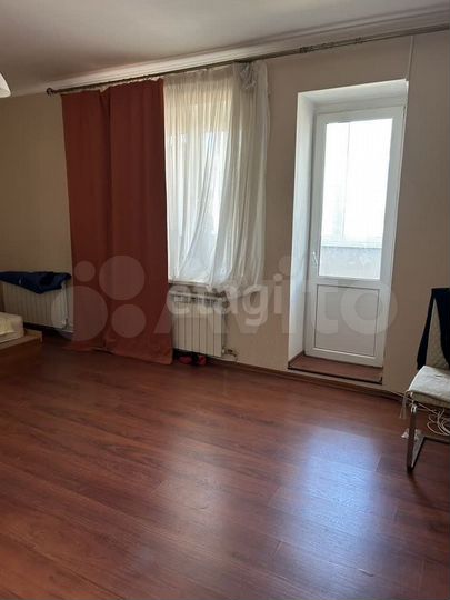 2-к. квартира, 74,8 м², 5/5 эт.