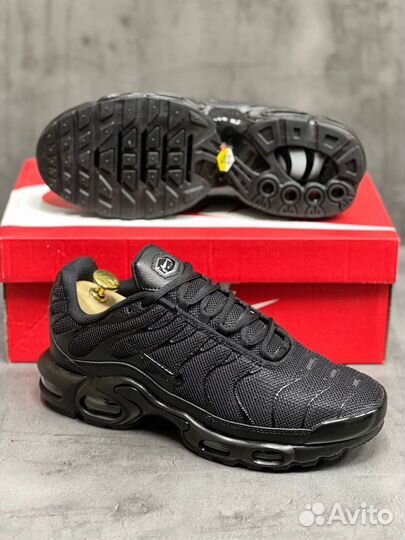 Кроссовки Nike Air Max Tn Plus