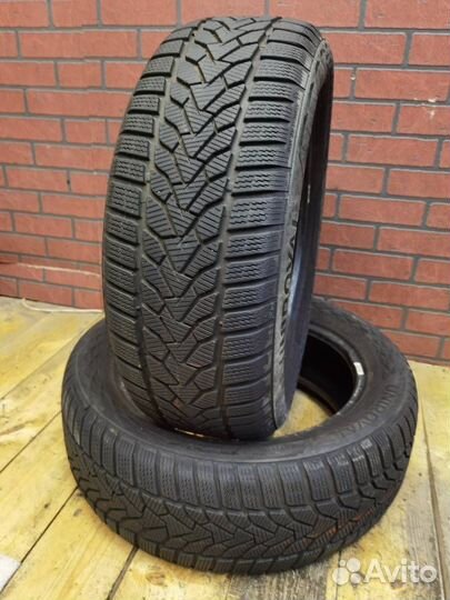 Uniroyal WinterExpert 215/55 R17 98V