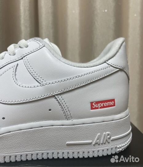 Supreme x Nike Air Force 1 Low White Box Logo