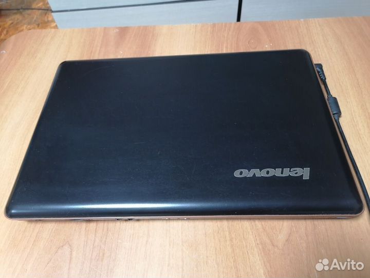 Ноутбук леново Y550