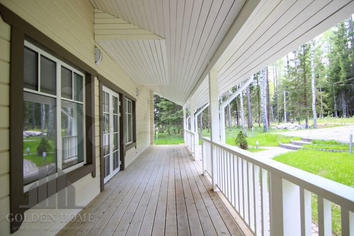 Дом 235 м² на участке 12 сот.