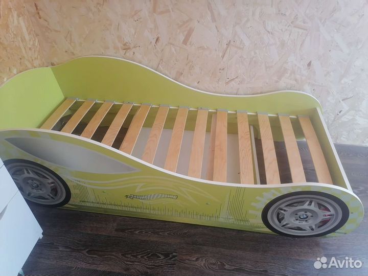 Кровать машина