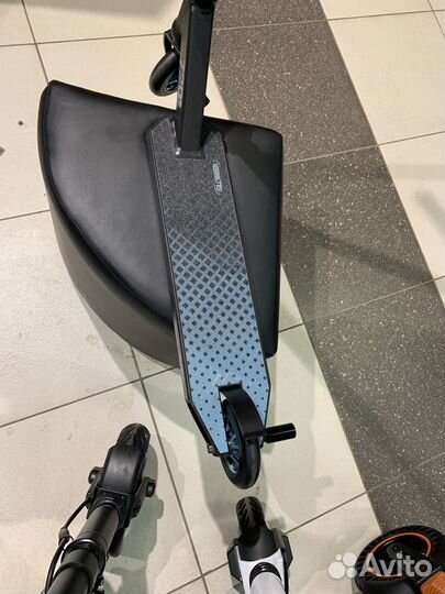 Самокат трюковой Globber GS 720