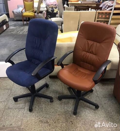 Перетяжка мебели. Перетяжка офисных кресел