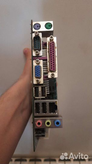 Материнская плата с процессором и памятью