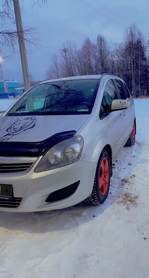 Opel Zafira: фото владельца