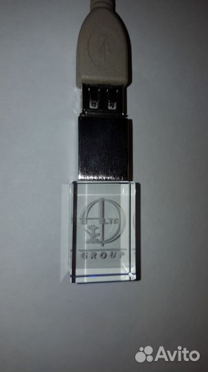 Флеш-карта 8 гб с подсветкой