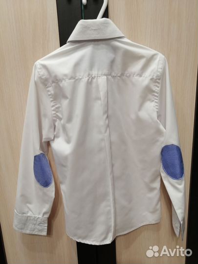 Рубашка белая на мальчика 110р