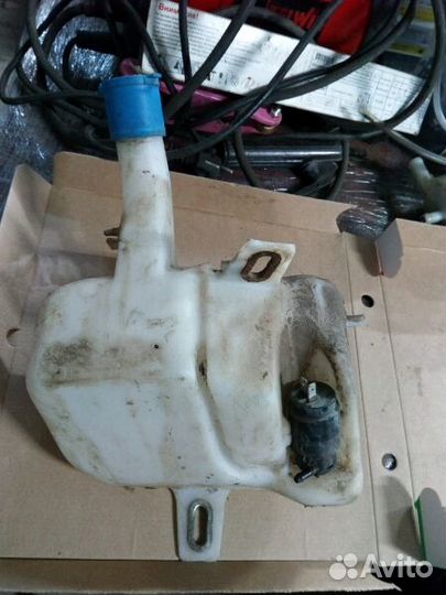 Бачок омывателя на Fiat Albea