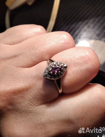 Серебряное кольцо