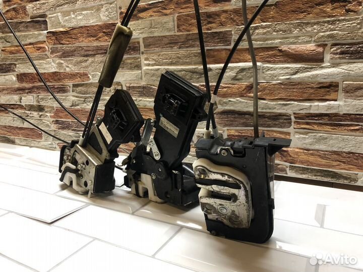 Замок двери передней задней Mazda 6 MPS GG