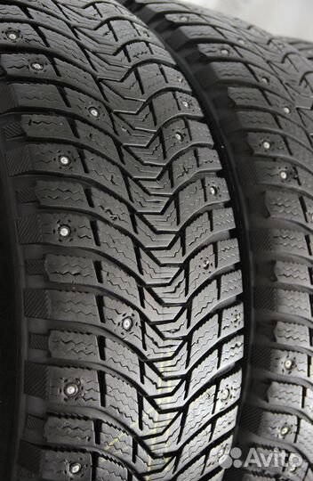 Michelin X-Ice North XIN2 215/65 R16 102T