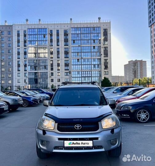 Toyota RAV4 2.0 AT, 2003, 320 000 км