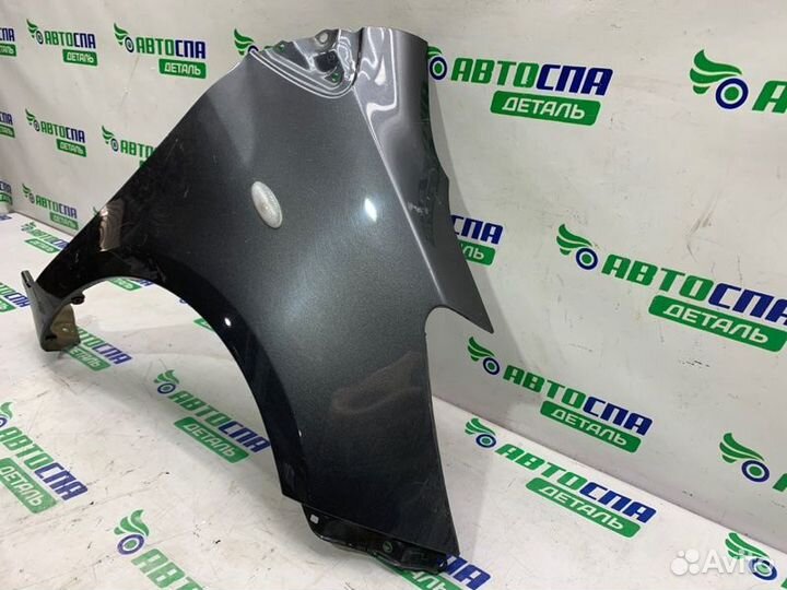 Крыло переднее правое Toyota Yaris хетчбек бензин