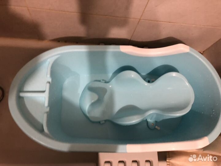 Ванночка для купания с горкой