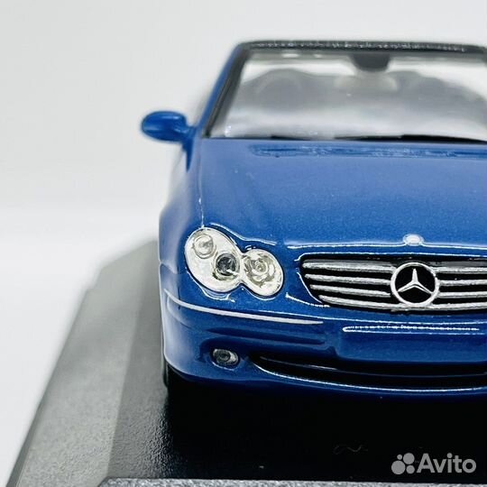 Mercedes-Benz CLK Cabrio A209 Minichamps 1:43