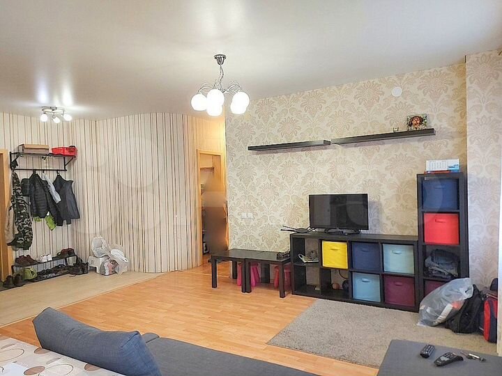 3-к. квартира, 70 м², 3/3 эт.