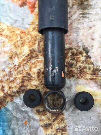 Задний амортизатор газ