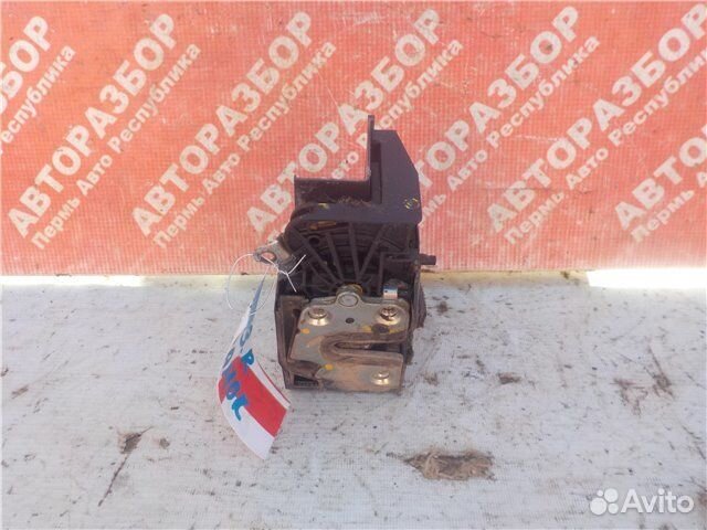 Замок задний правый Renault Logan 2G K7M812 2015