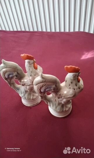 Фигурки петушков