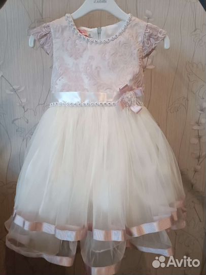 Платье нарядное 110