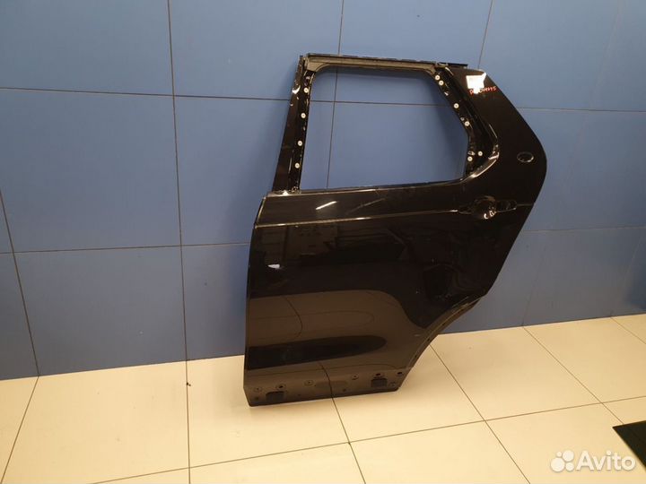 Дверь левая задняя Land Rover Discovery 2017