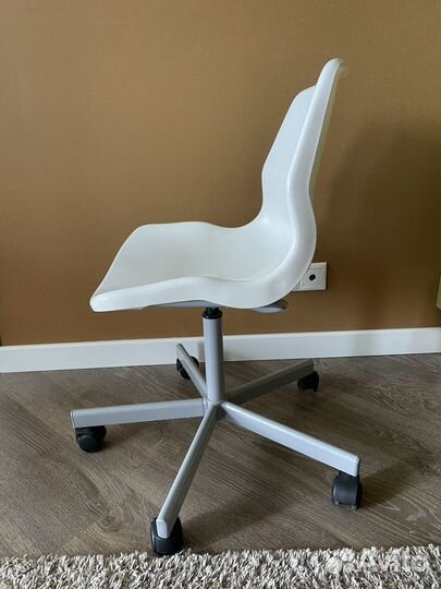 Компьютерный стул детский IKEA