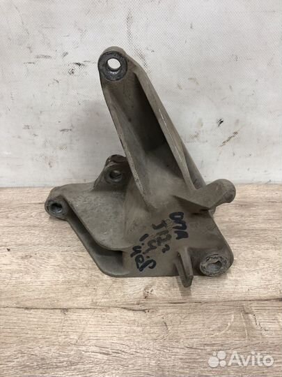 Кронштейн задней опоры Astra j МКПП