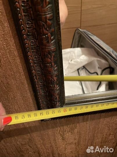 Зеркало настенное в раме