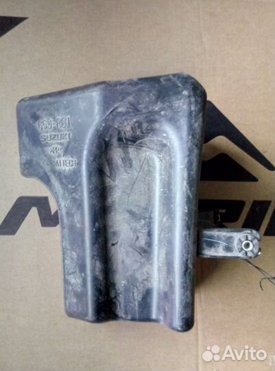 Резонатор воздушного фильтра Suzuki Grand Vitara