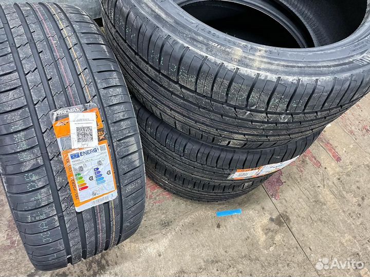 Tracmax X-Privilo RS01+ 275/40 R21 и 315/35 R21