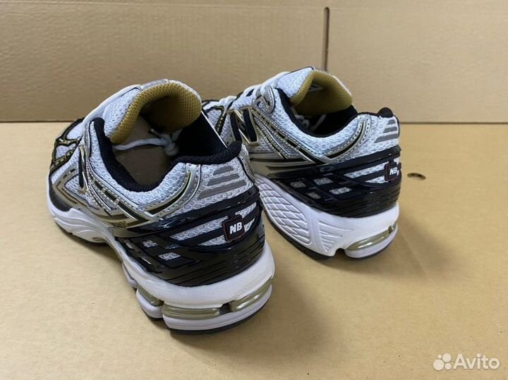 New Balance 1906