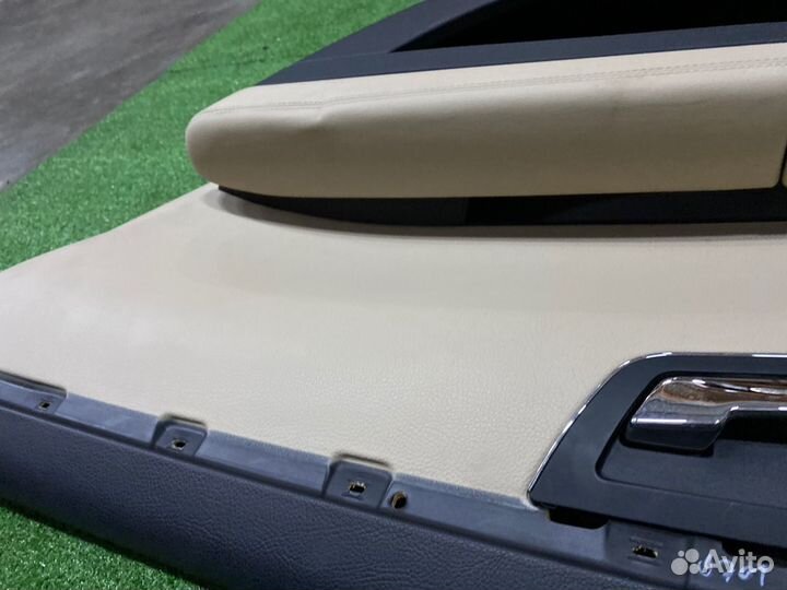 Обшивка двери задняя правая Mercedes-Benz S-Class
